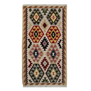 گلیم دستبافت یک و نیم متری کد 1105664