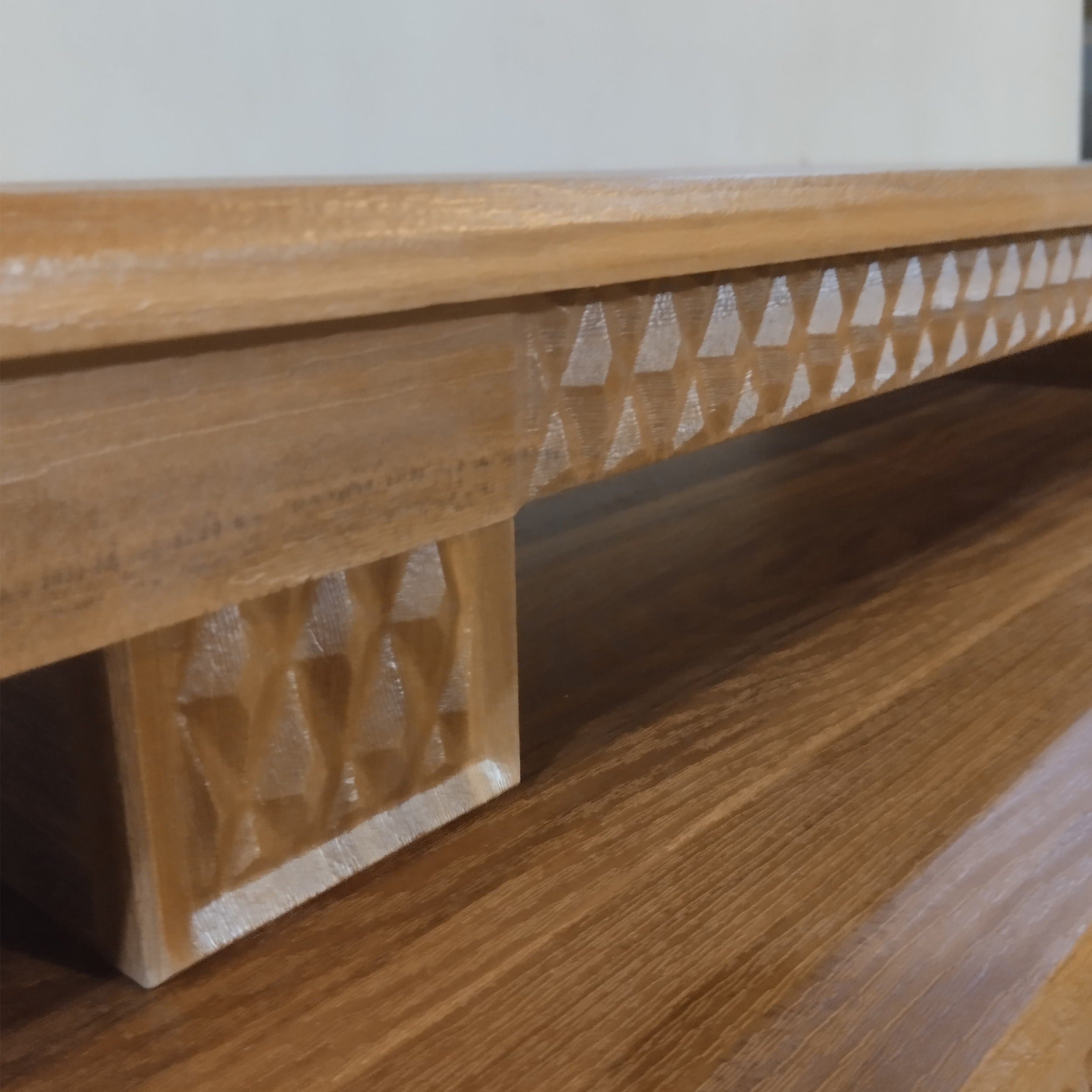 میز تلویزیون مدل الماس کد 01 میز تلویزیون مدل الماس کد 01