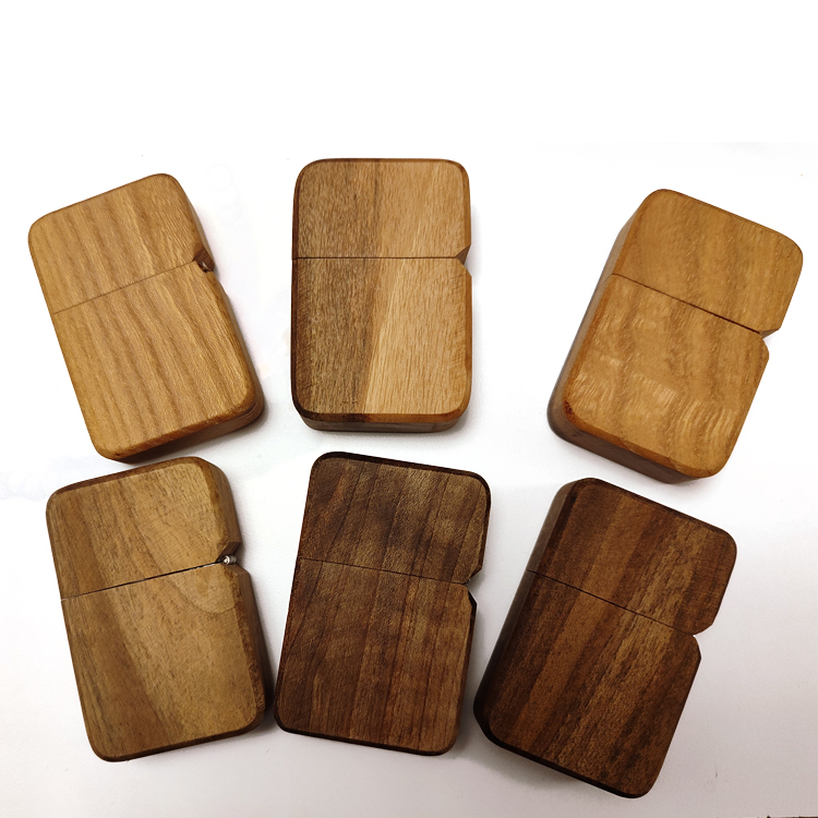 فندک مدل جانی و دلی