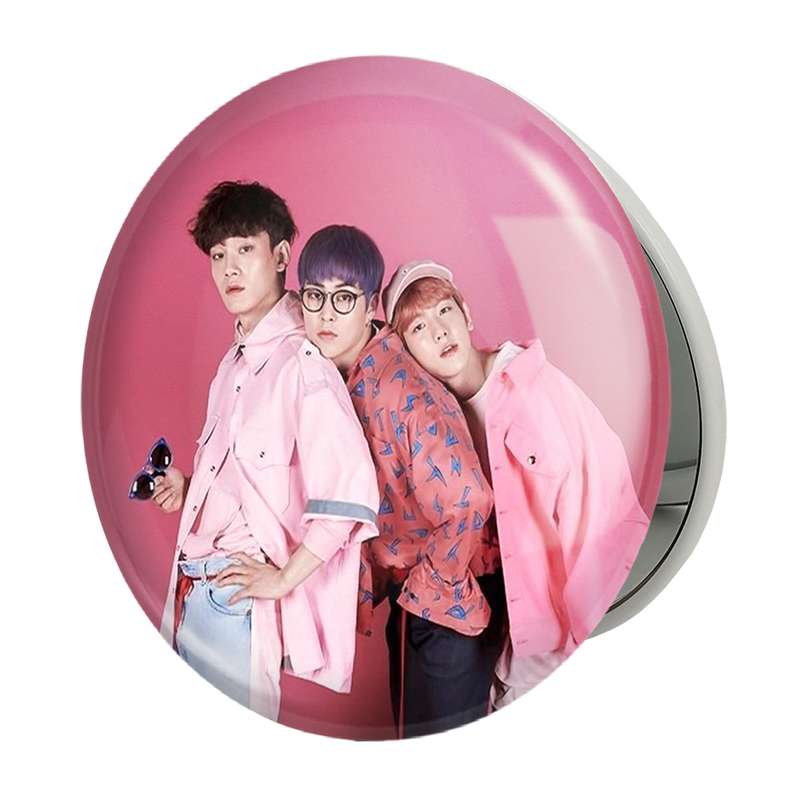 آینه جیبی خندالو طرح گروه اکسو EXO مدل تاشو کد 13649 آینه جیبی خندالو طرح گروه اکسو EXO مدل تاشو کد 13649