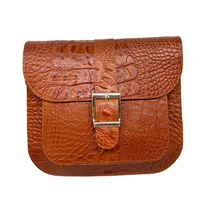 کیف رودوشی زنانه سرزمین چرم مدل مژگان کد 301252