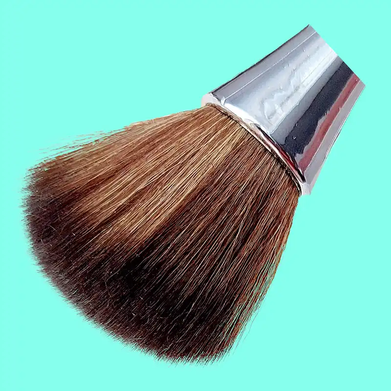 برس تمیزکننده ناخن مدل metalic