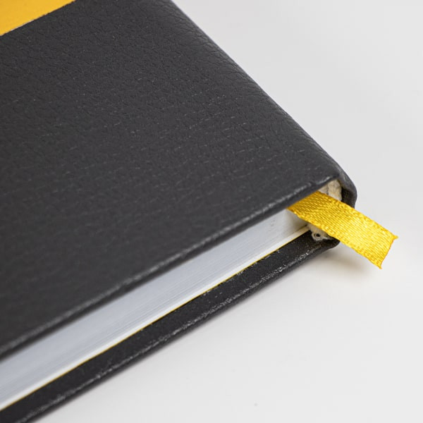 سالنامه سال 1404 مدل پژوا کد 106