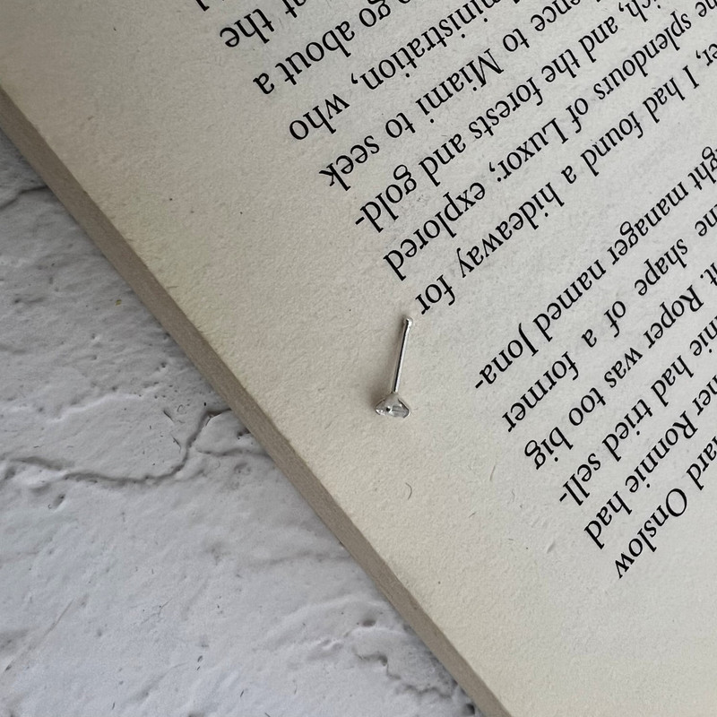 پیرسینگ نقره زنانه مدل  تک نگین کد P4604