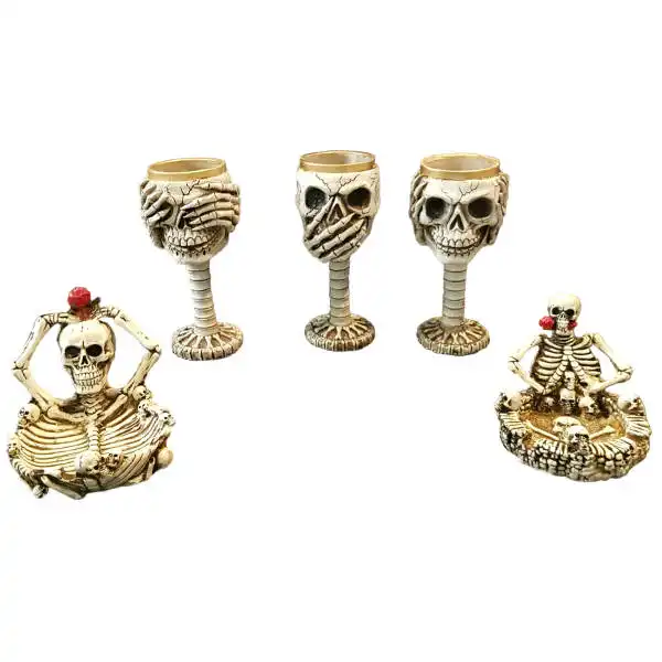 زیرسیگاری طرح اسکلت کد RM مجموعه 2 عددی به همراه لیوان