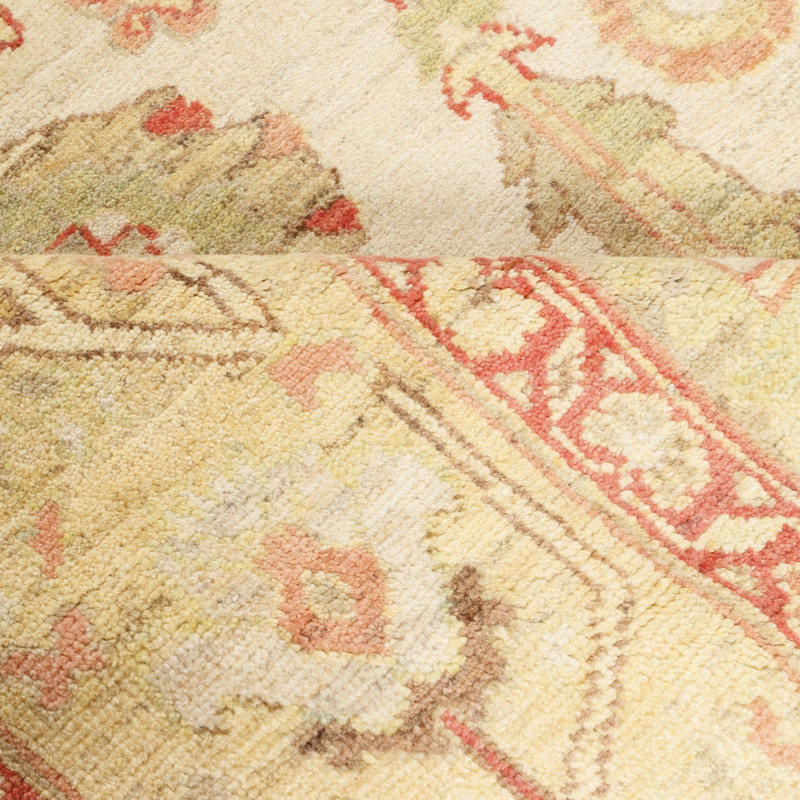 فرش دستباف نه و نیم متری سی پرشیا کد 179683 زمینه کرم