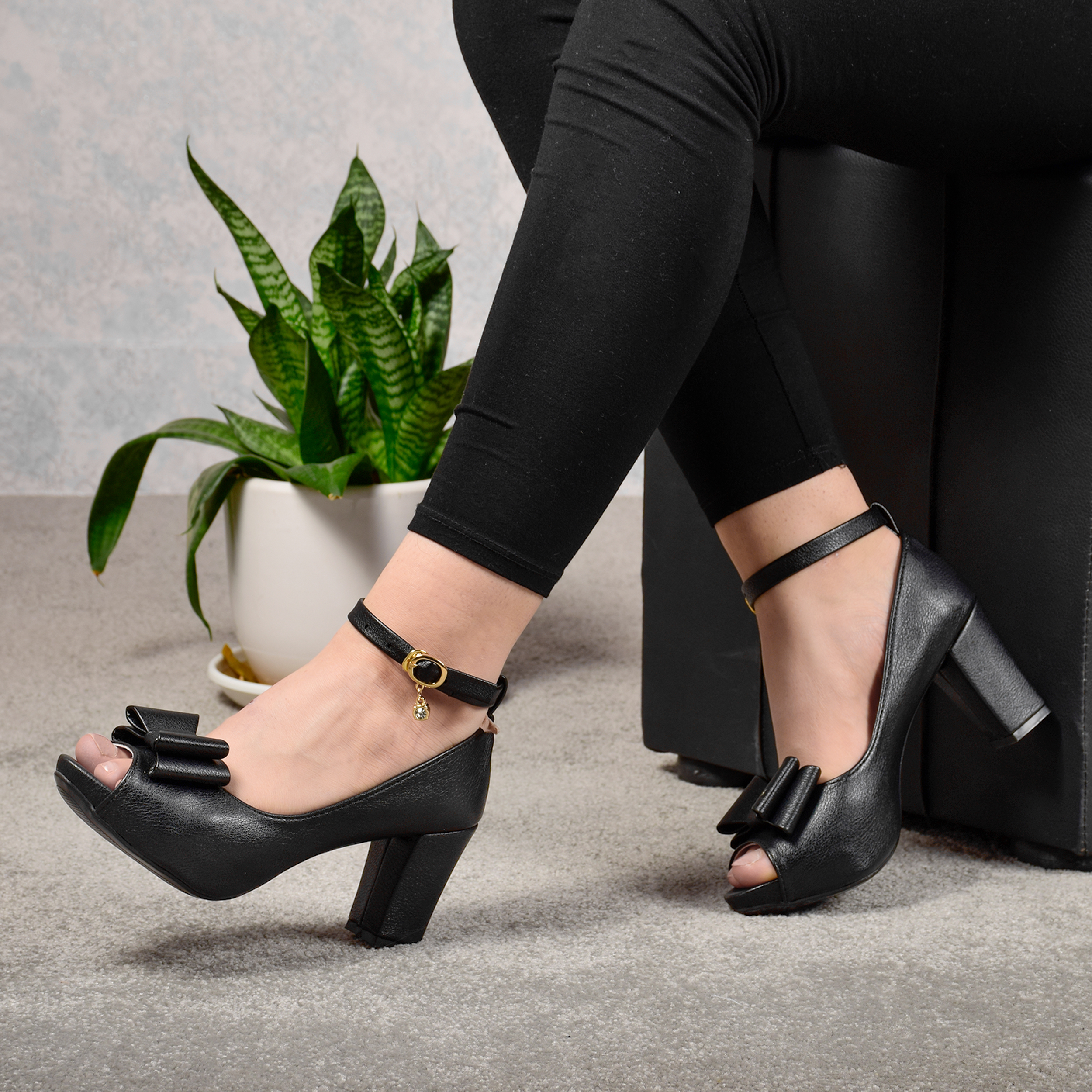 صندل زنانه مورتی مدل  BK.2725