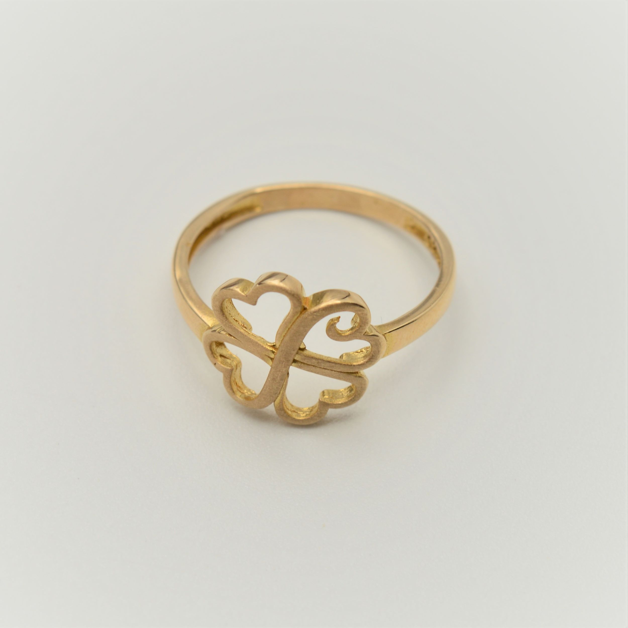 انگشتر طلا 18 عیار زنانه مدل گلابتون