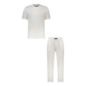 ست تی شرت آستین کوتاه و شلوار راحتی مردانه کد 202401