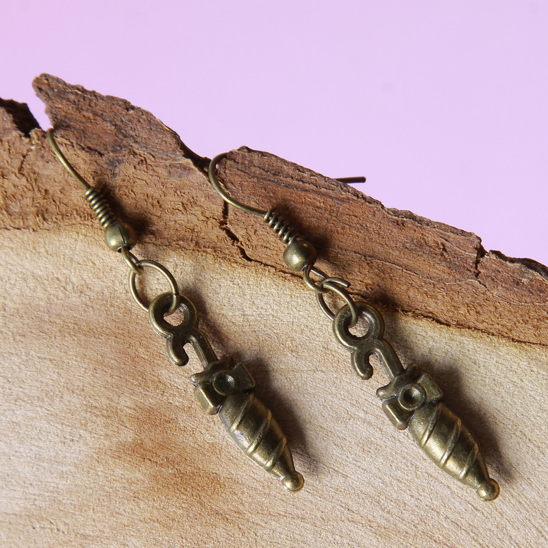 گوشواره دخترانه مدل فلزی فانتزی کد GZN_048 گوشواره دخترانه مدل فلزی فانتزی کد GZN_048