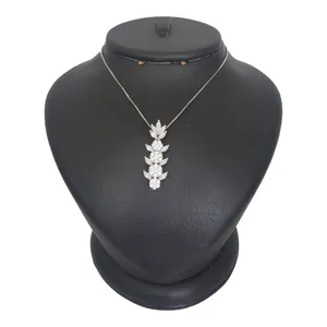 گردنبند نقره زنانه ترمه ۱ مدل فلاور کد smed 1168