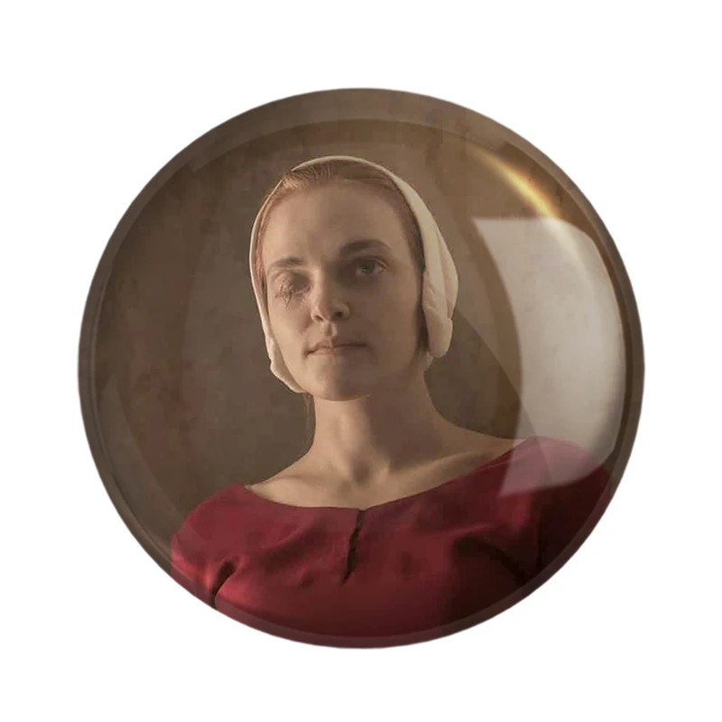 مگنت خندالو مدل سریال سرگذشت یک ندیمه The Handmaid's Tale کد 28642