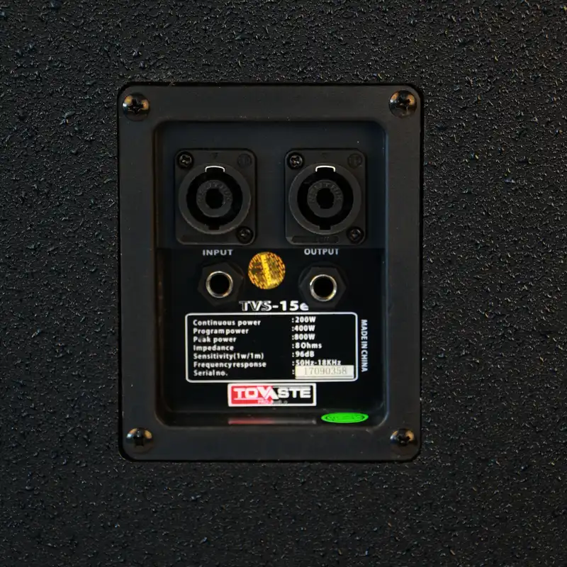 اسپیکر توا اس تی مدل 15