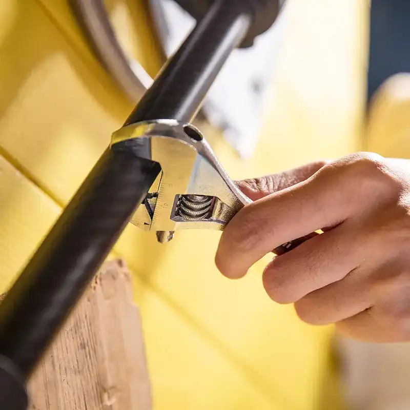 آچار فرانسه دلی مدل DL006A سایز 6 اینچ