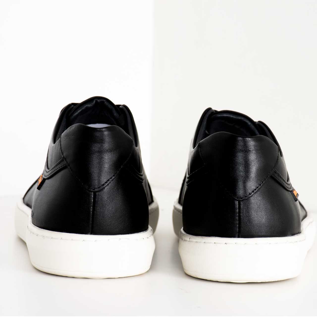 PARINECHARM leather men's casual shoes , SHO219 Model