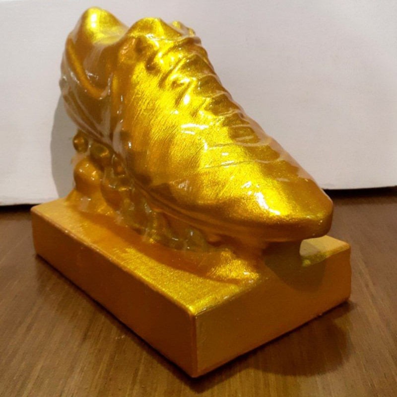 تندیس مدل کفش طلا بزرگ