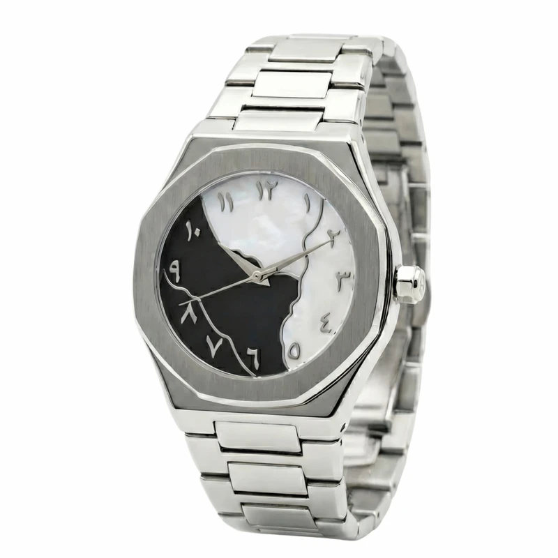 ساعت مچی عقربه‌ای کوارتز مردانه مدل اسپرت صفحه طرح‌دار قفل مخفی بند فلزی کد 2