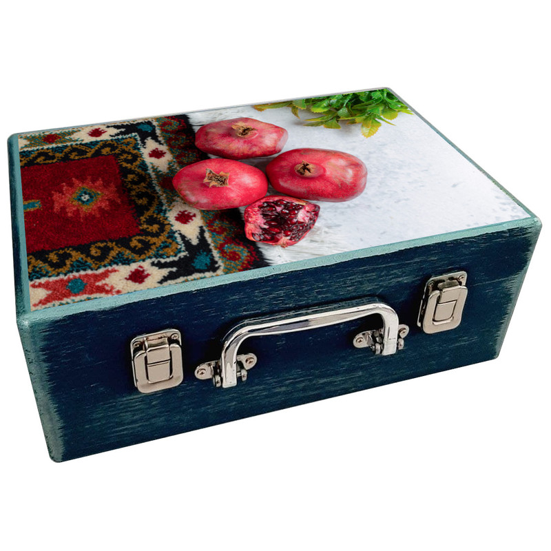 جعبه چوبی مدل چمدان طرح یلدای ایرانی کد WS395