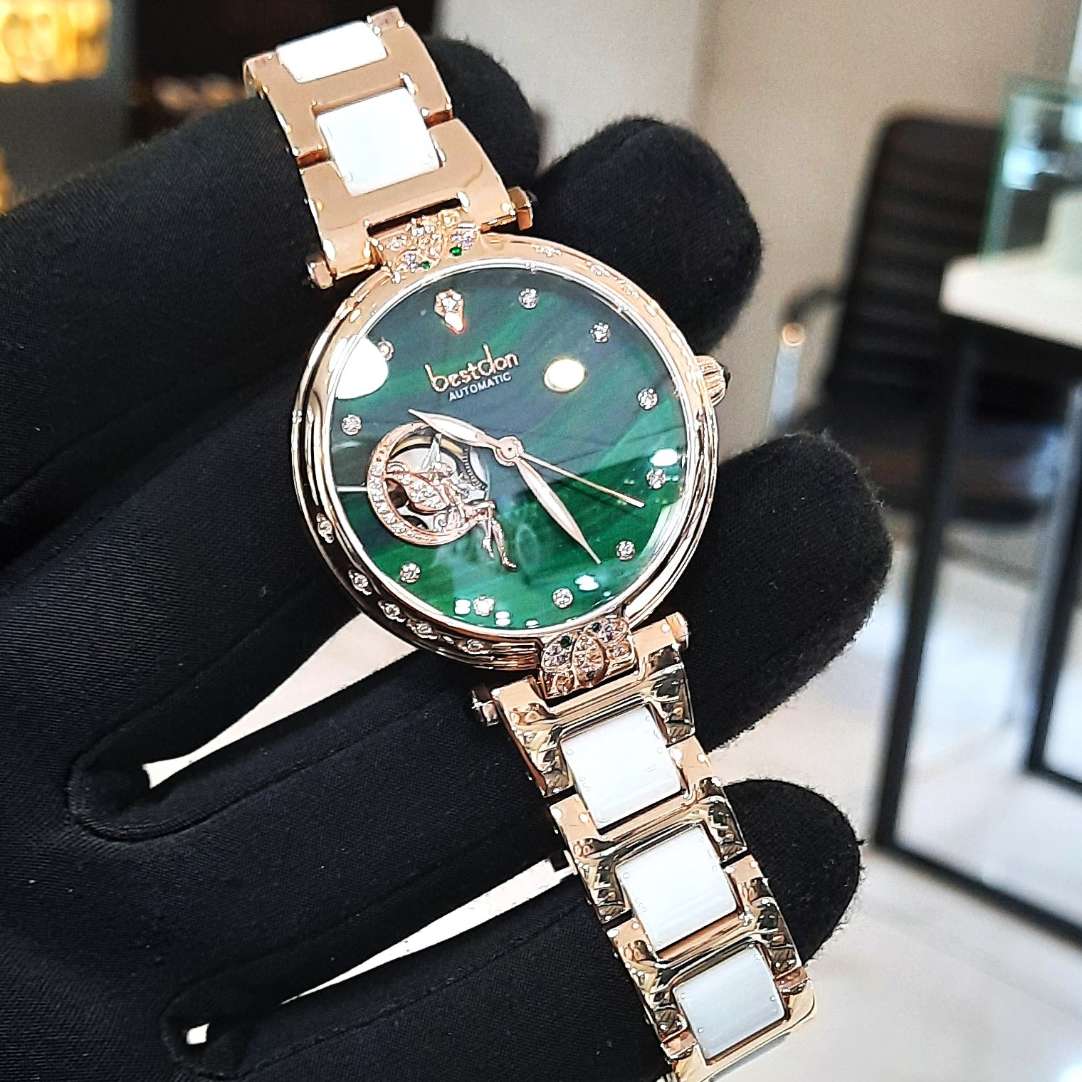 ساعت مچی عقربه ای زنانه بستدون مدل BD77136L-B01