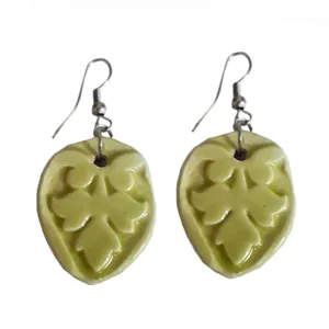 گوشواره زنانه مدل نقش برجسته طرح برگ دار  کد 5600