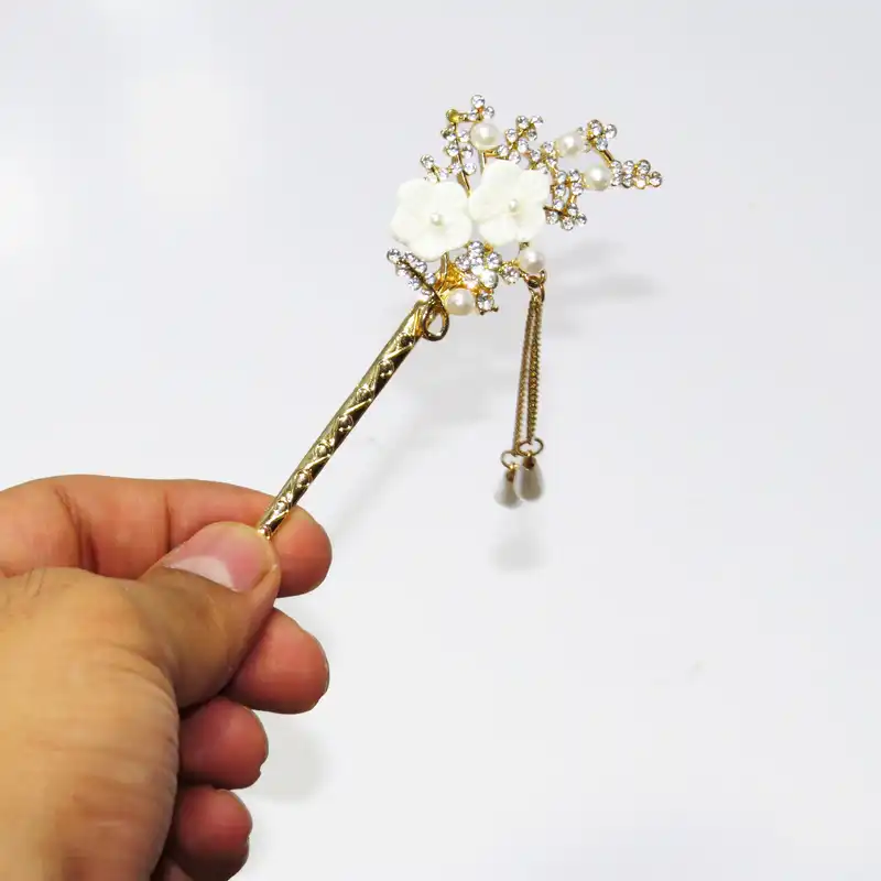 گیره مو زنانه مدل کانزاشی کد G_Lnd_3130