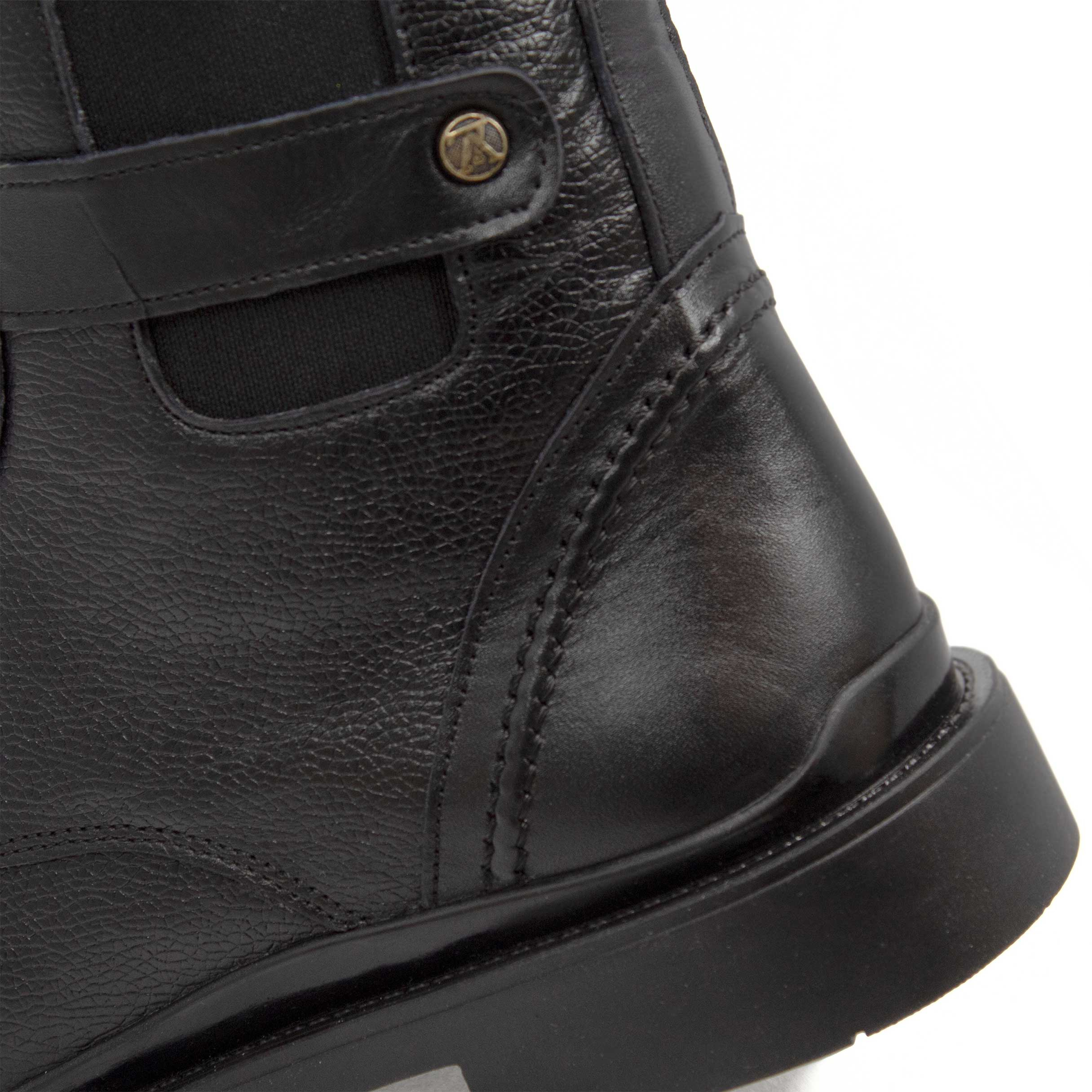 بوت مردانه مدل B2023