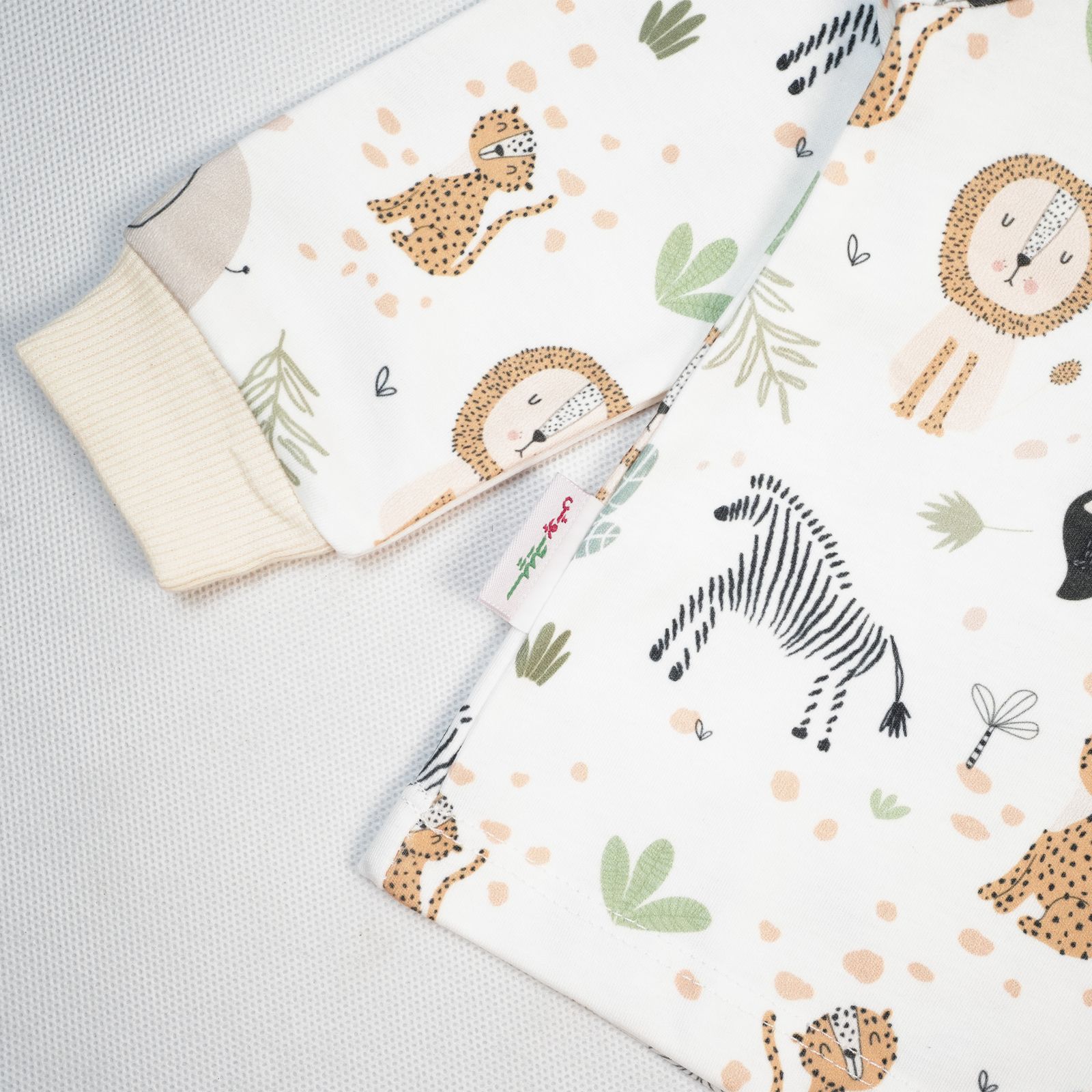 ست تی شرت آستین بلند و شلوار بچگانه سپیدپوش مدل کاکتوس کد 1404012902 -  - 4