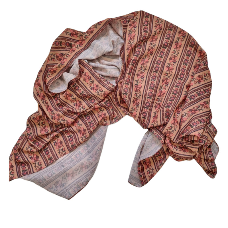 شال زنانه مدل گل دار