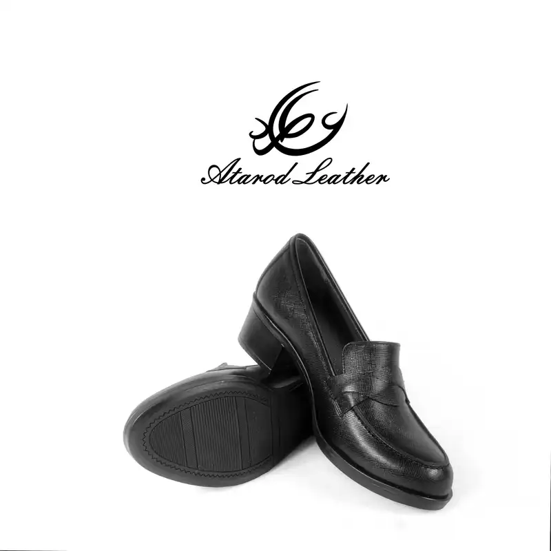 کفش زنانه چرم عطارد مدل چرم طبیعی کد SH209