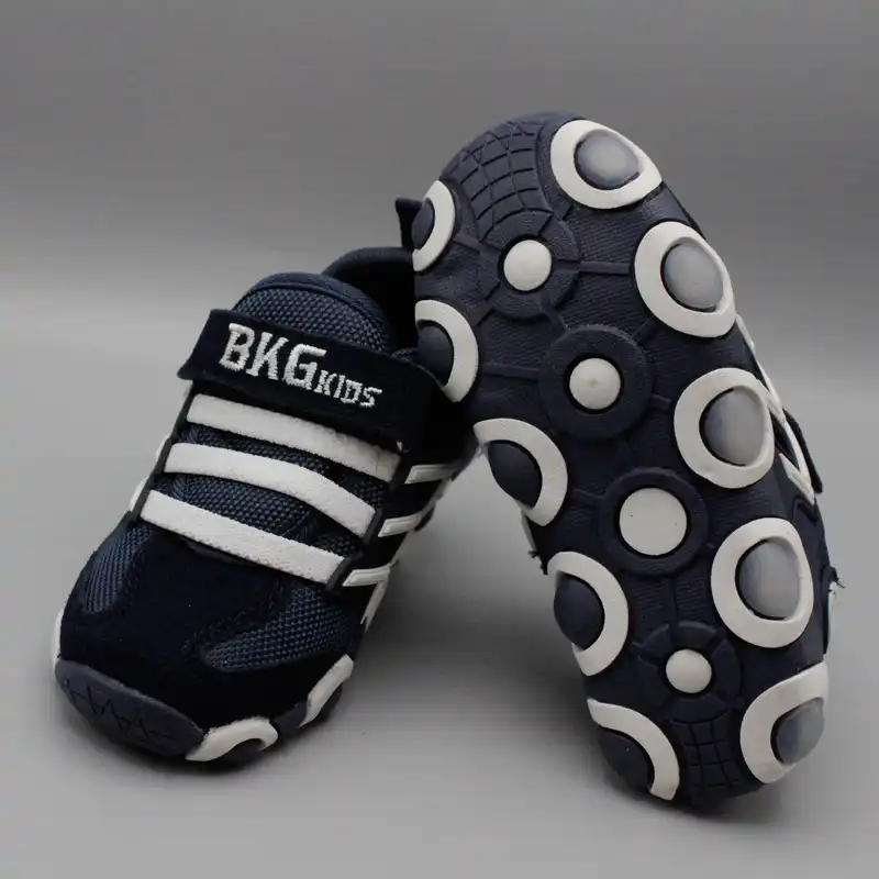 کفش راحتی بچگانه بی کی جی کیدز مدل  چراغ دار الماس کد 414