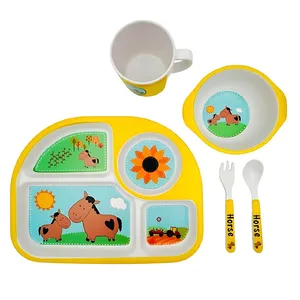 سرویس غذاخوری 5 تکه کودک مدل فیبر بامبو طرح اسب کیوت