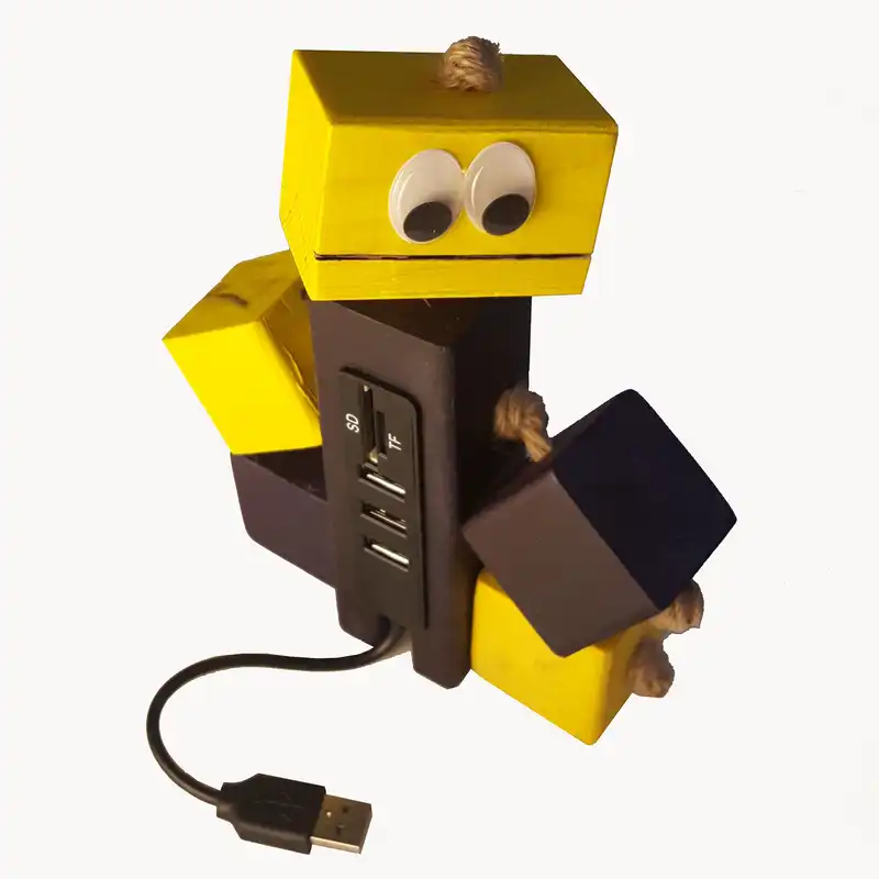 هاب 3 پورت USB 2.0 مدل Wooden doll کد 002