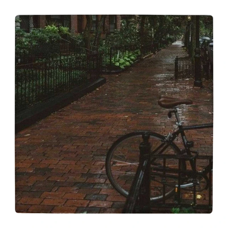 زیر لیوانی  طرح دوچرخه و پیاده روی بارانی کد    4824172_3698