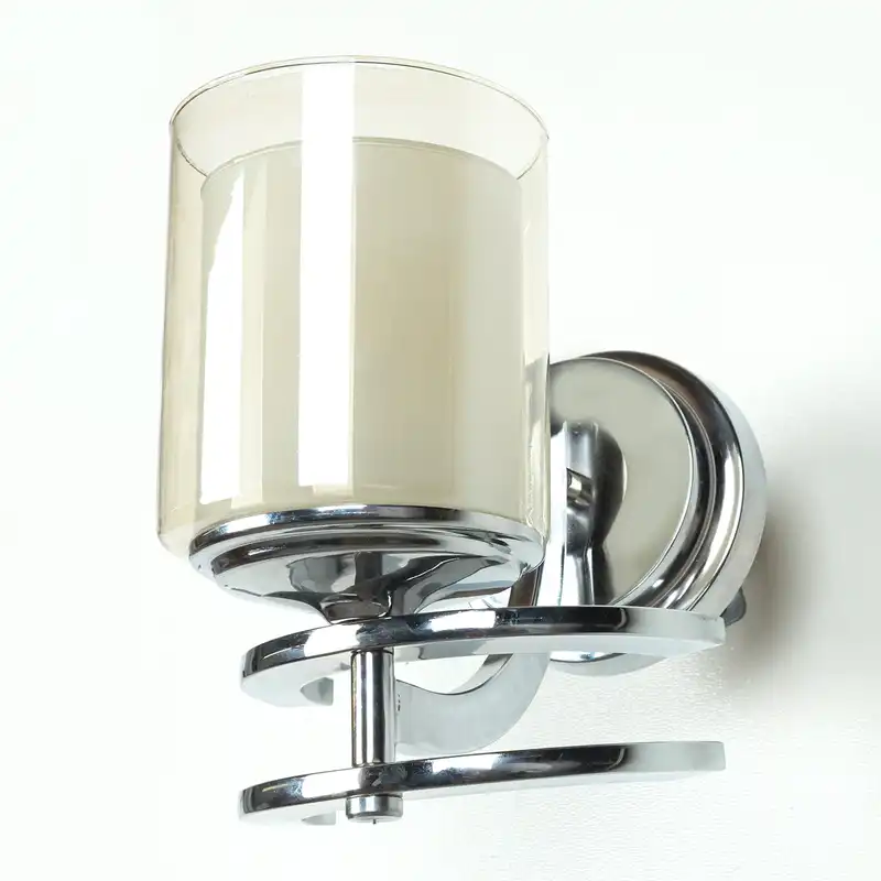 چراغ دیواری چشمه نور کد N2667/1-C