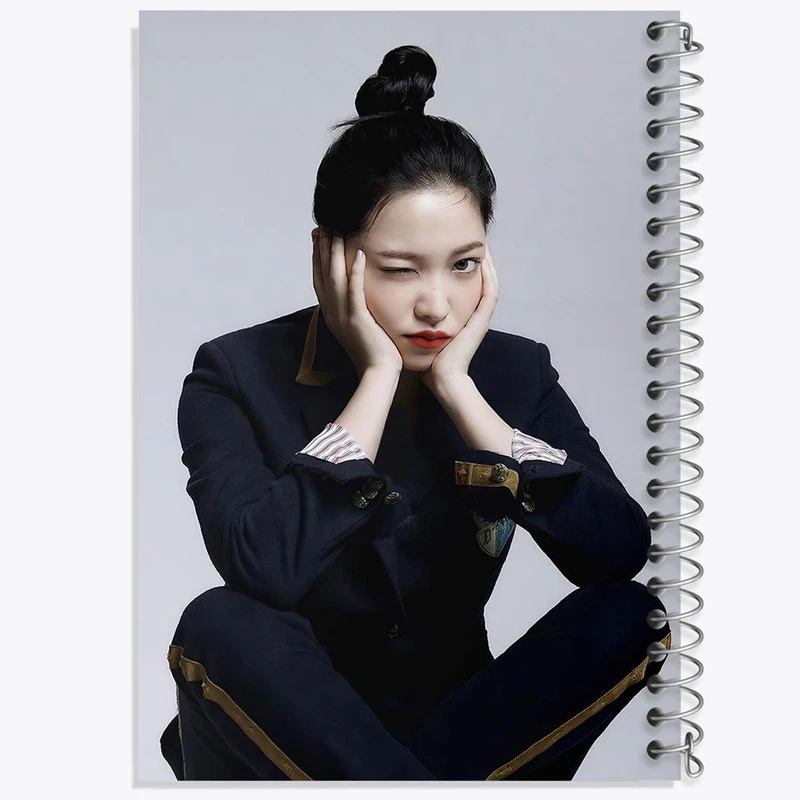 دفتر ژورنال نویسی 50 برگ خندالو مدل نقطه ای طرح یری گروه رد ولوت Red Velvet کد 19589