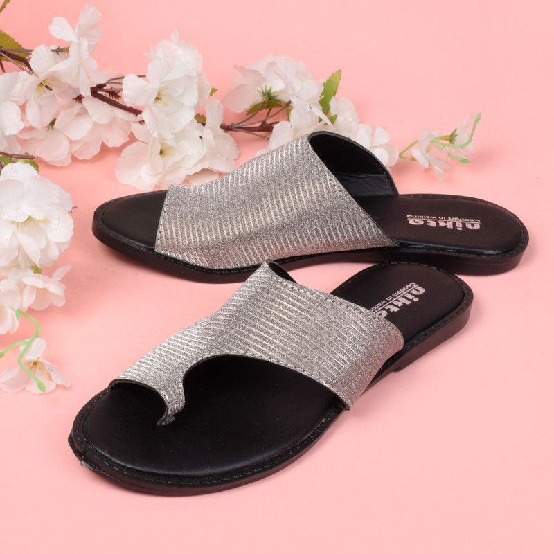 دمپایی لاانگشتی زنانه نیکتا مدل SLV.2581