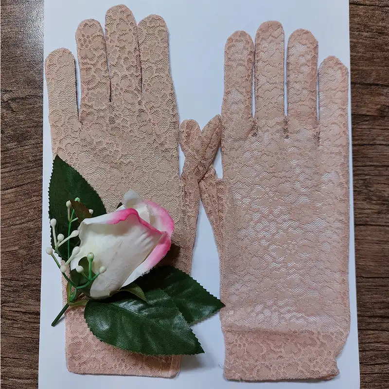 دستکش زنانه مدل گیپور طرح گل رز کد AS1345 رنگ کرم