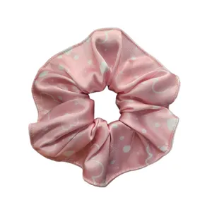 کش مو زنانه مدل ساتن ابریشم طرح قلب