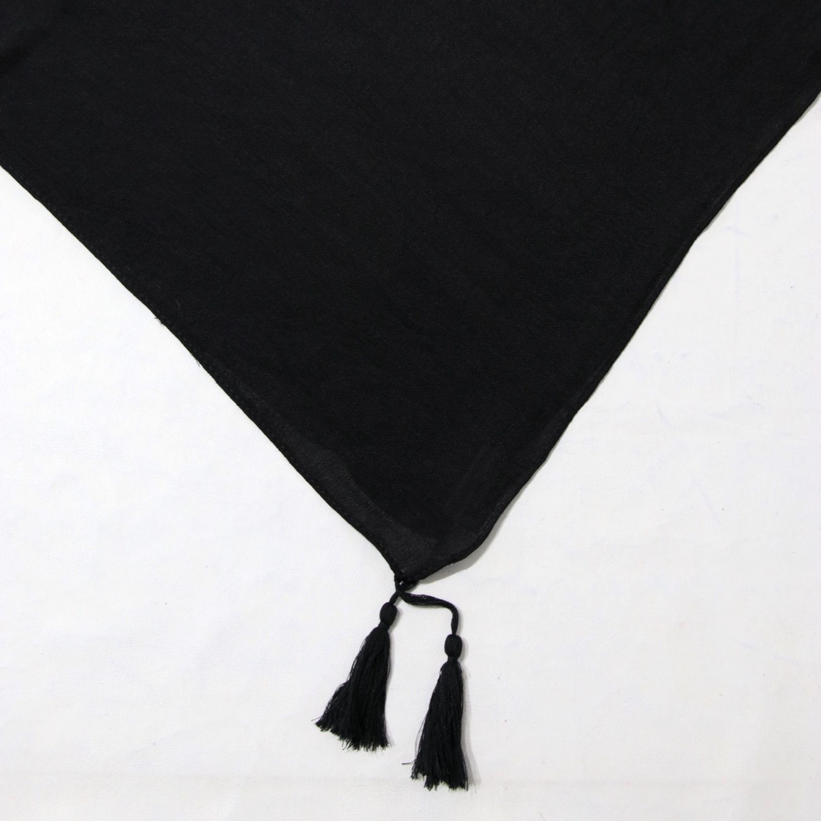 روسری زنانه مدل نخی ساده قواره 140 منگوله دار کد ana-4097 -  - 11