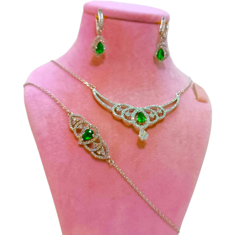 نیم ست نقره زنانه مدل زمرد نیم ست نقره زنانه مدل زمرد