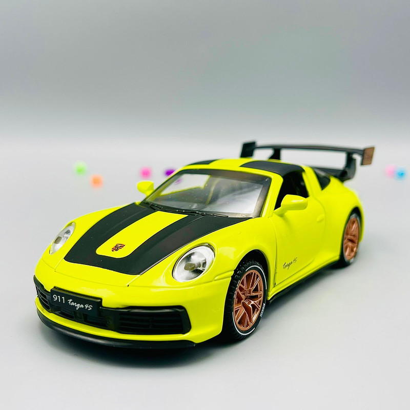 ماشین بازی مدل پورشه کد 911 Targa 4S