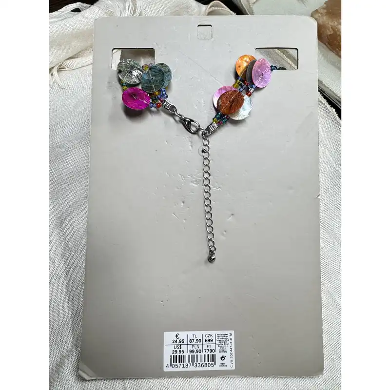 گردنبند زنانه تاش مدل ترکیب صدف های طبیعی و سنگ