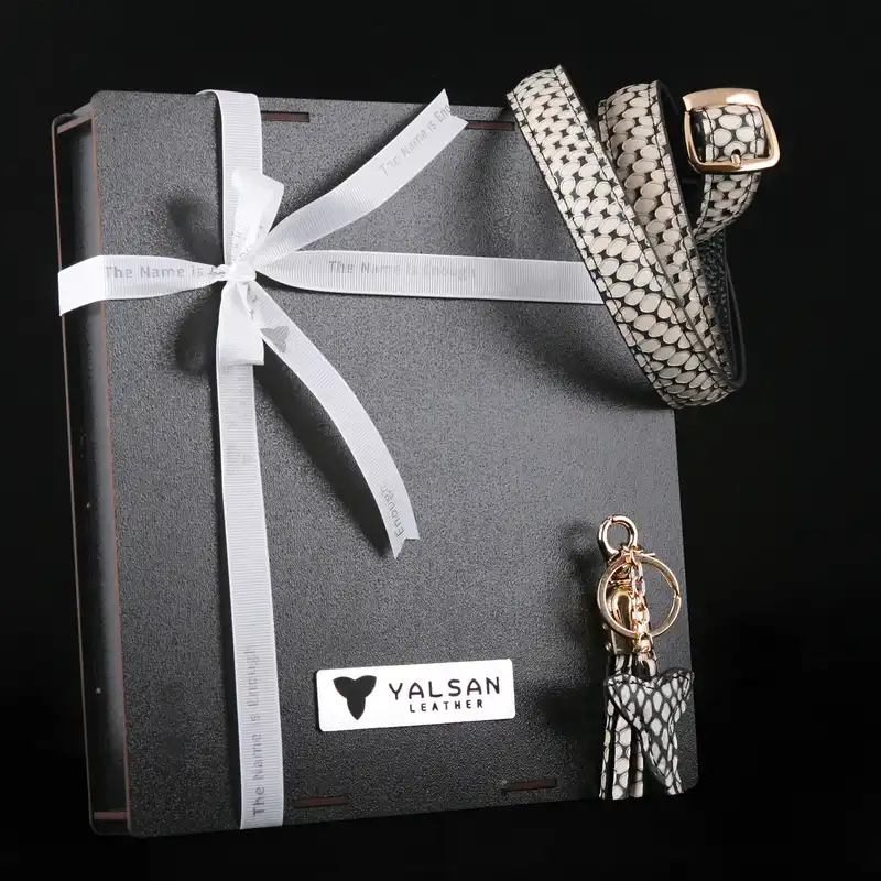 ست هدیه زنانه چرم یلسان مدل آتیس کد PRM-067-GLB