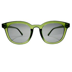 نقد و بررسی عینک آفتابی جنتل مانستر مدل V8512grd توسط خریداران