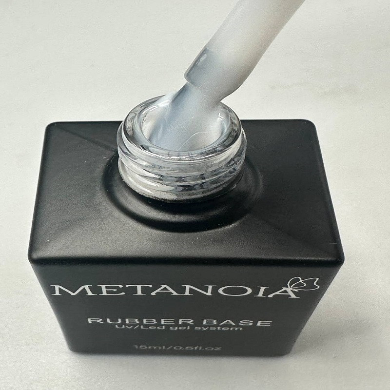 رابر بیس ناخن متانویا مدل MT02