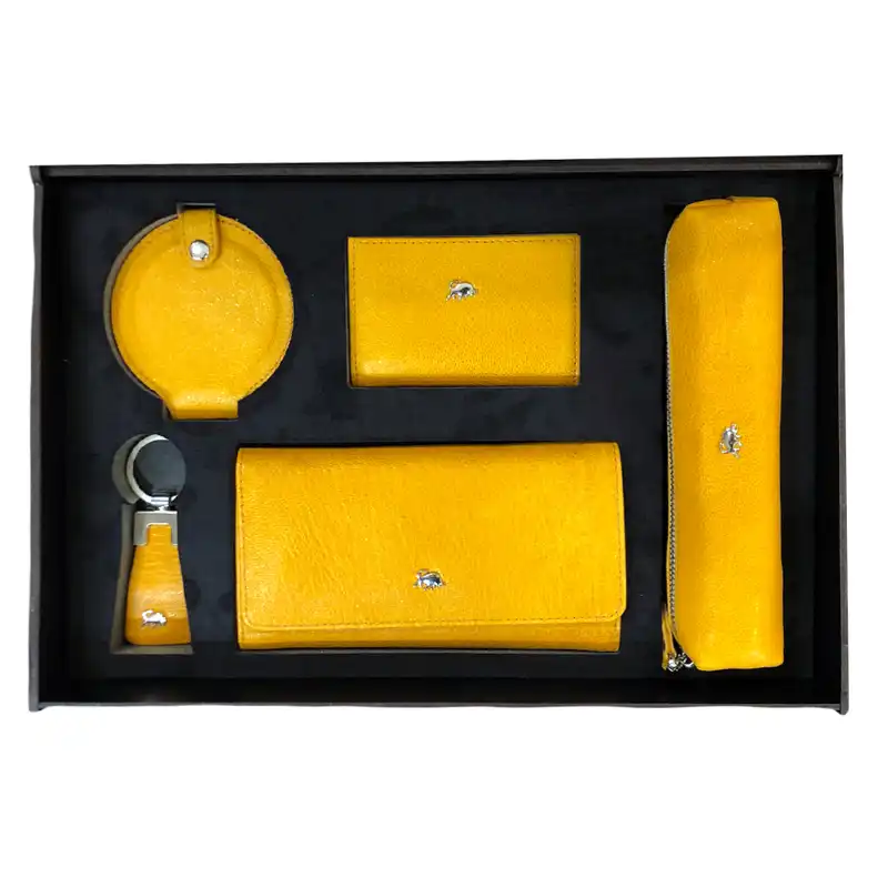 ست هدیه زنانه سرزمین چرم مدل 161007