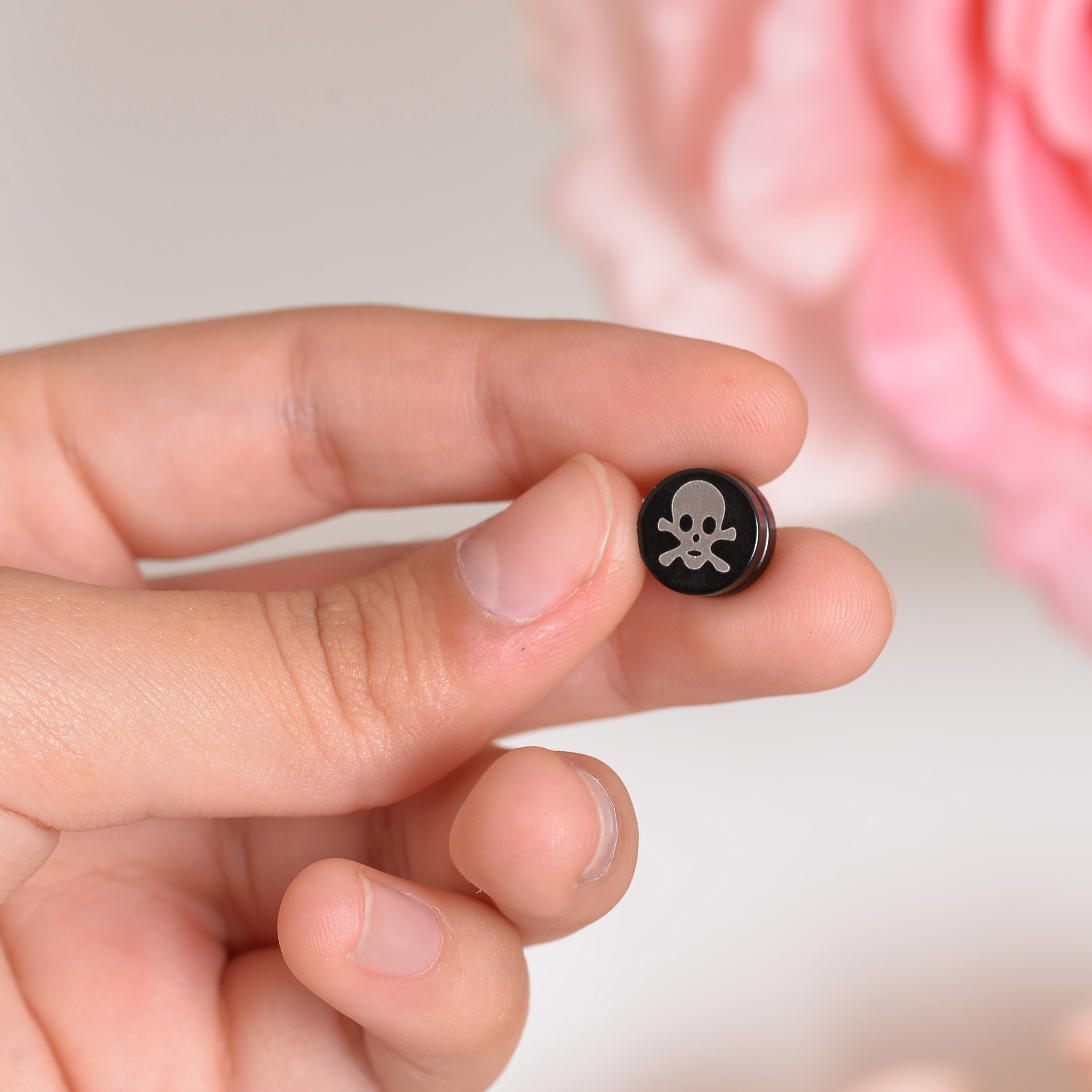 پیرسینگ گوش زنانه پایتخت مدل آهنربایی PS894