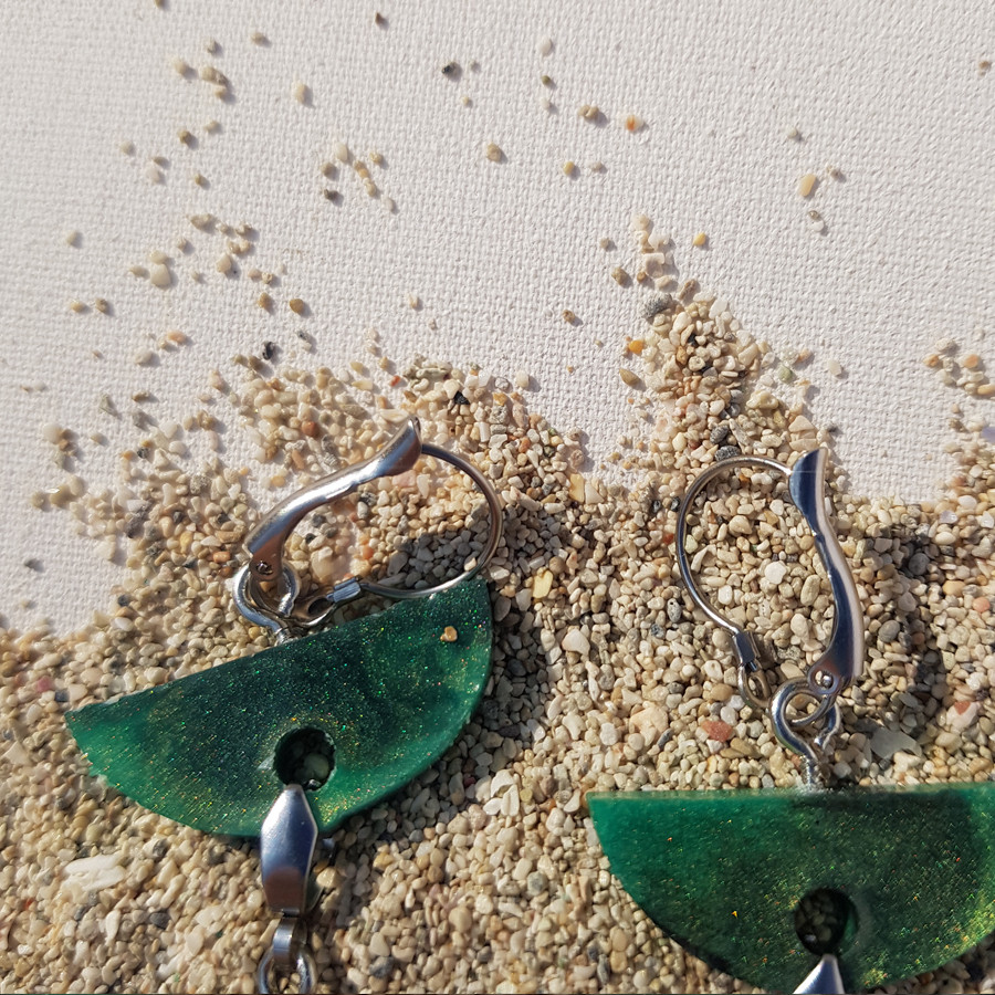 گوشواره دخترانه مدل رزینی کد 005