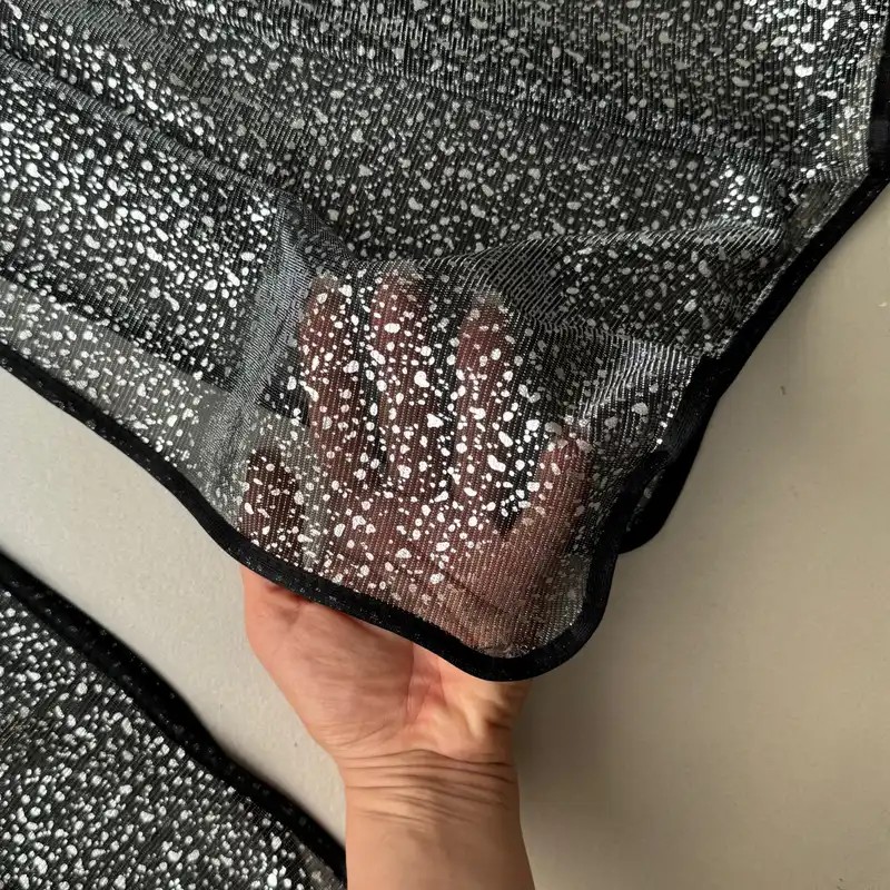 شال زنانه مدل حریر کش لیزری مجلسی دو رو خالخالی