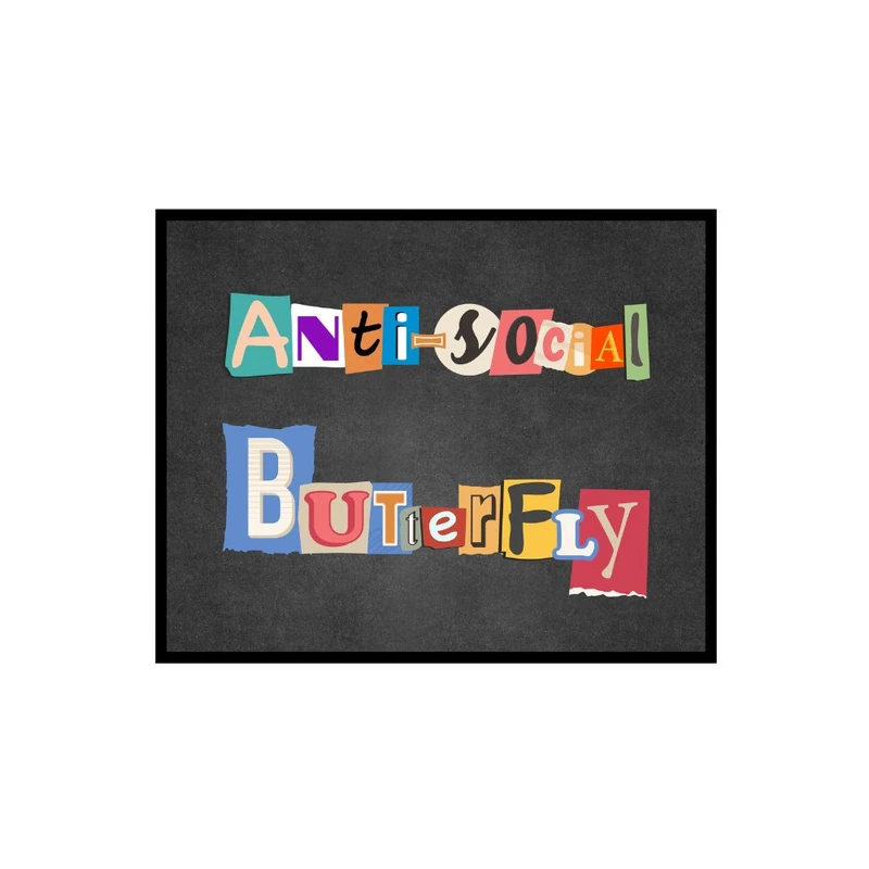 پوستر مدل پروانه ضد اجتماعی